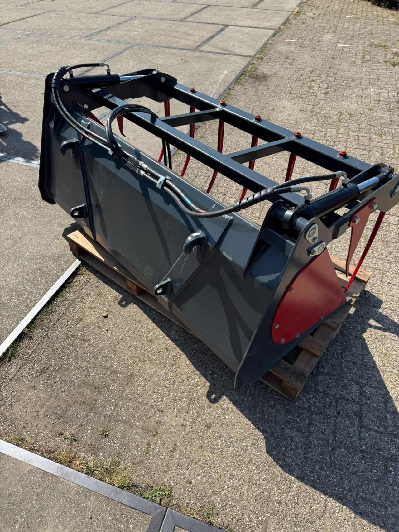 Grondbak Grijpbak grijper 180 cm EURO Multibak Pelikaanbak