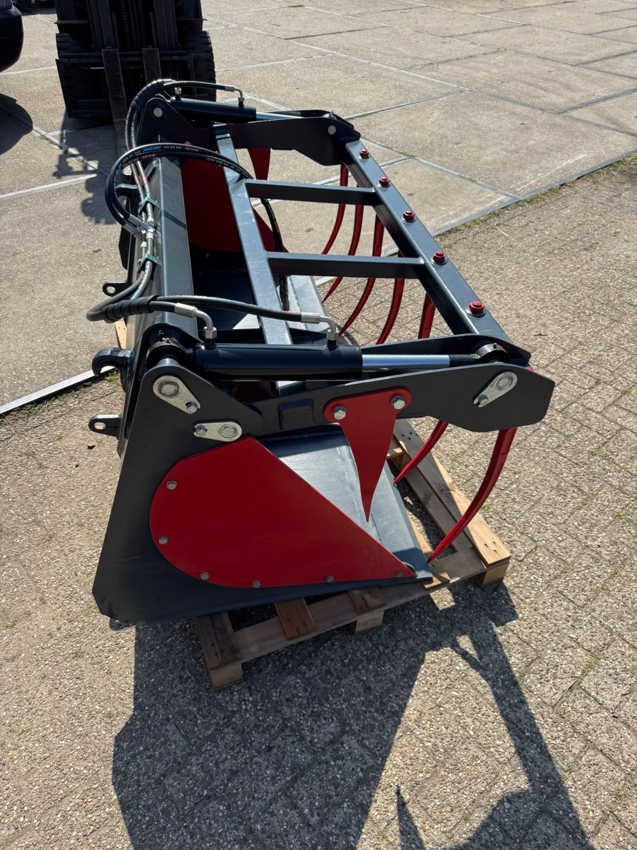 Grondbak Grijpbak grijper 180 cm EURO Multibak Pelikaanbak