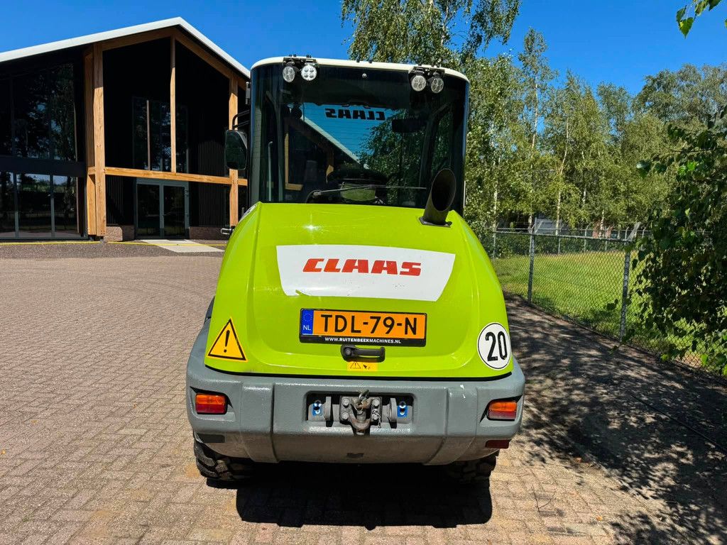 Claas Torion 535 shovel Liebherr 506 loader