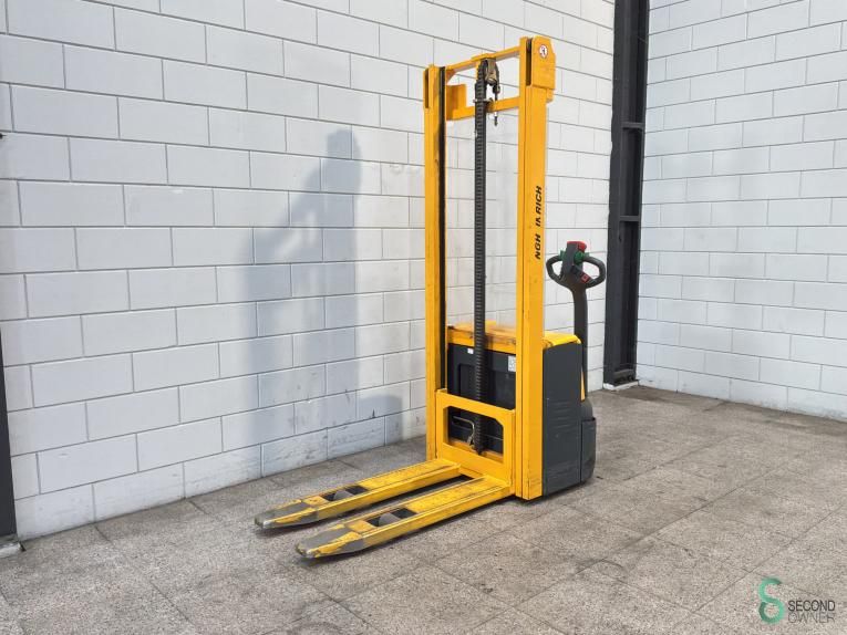 Stackers Electric Jungheinrich EJC 112 2006