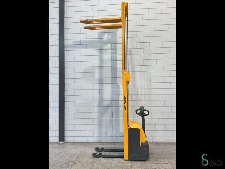 Stackers Electric Jungheinrich EJC 112 2006