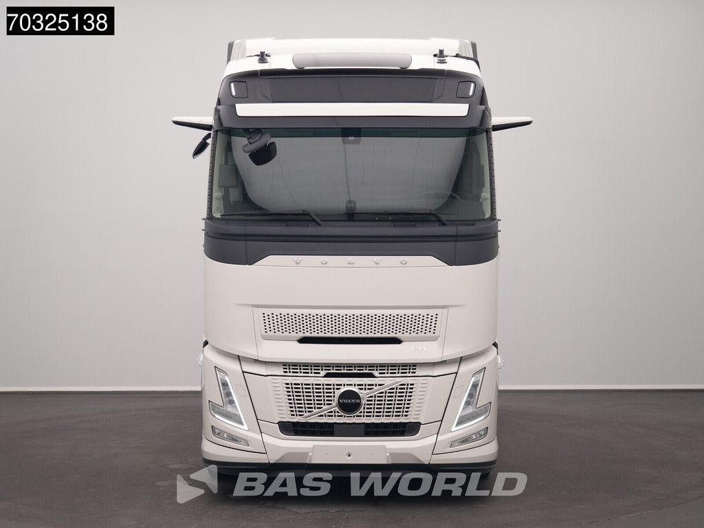 Volvo FH Aero 500 4X2 NEW! TC Globetrotter 2xTanks I-ParkCool ACC Navi