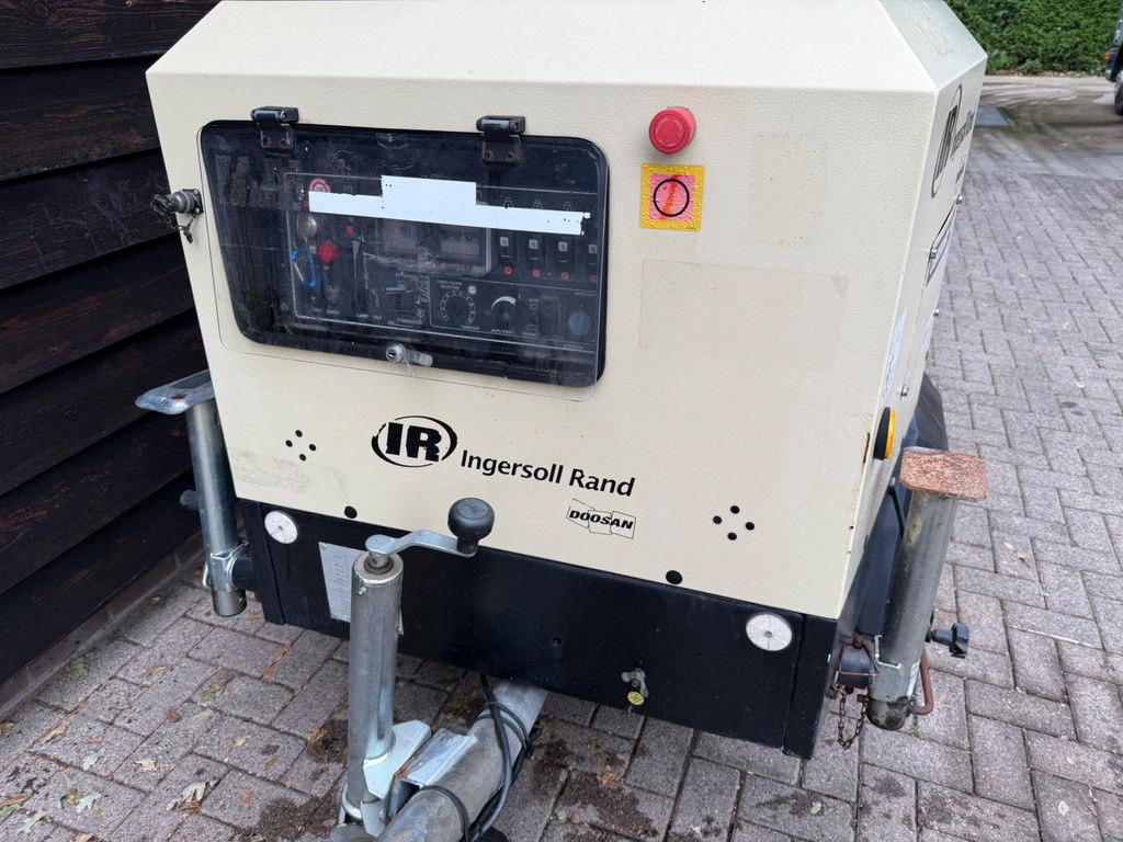 Doosan Vg lichtmast generator