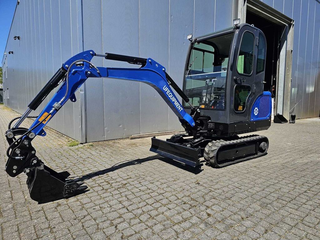 Ultra Force Equipment NM25 - Minigraafmachine met Kubota motor en snelwisselsysteem incl. 3 bakken