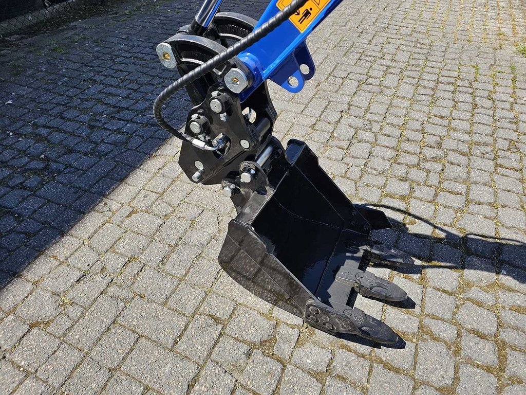 Ultra Force Equipment NM25 - Minigraafmachine met Kubota motor en snelwisselsysteem incl. 3 bakken