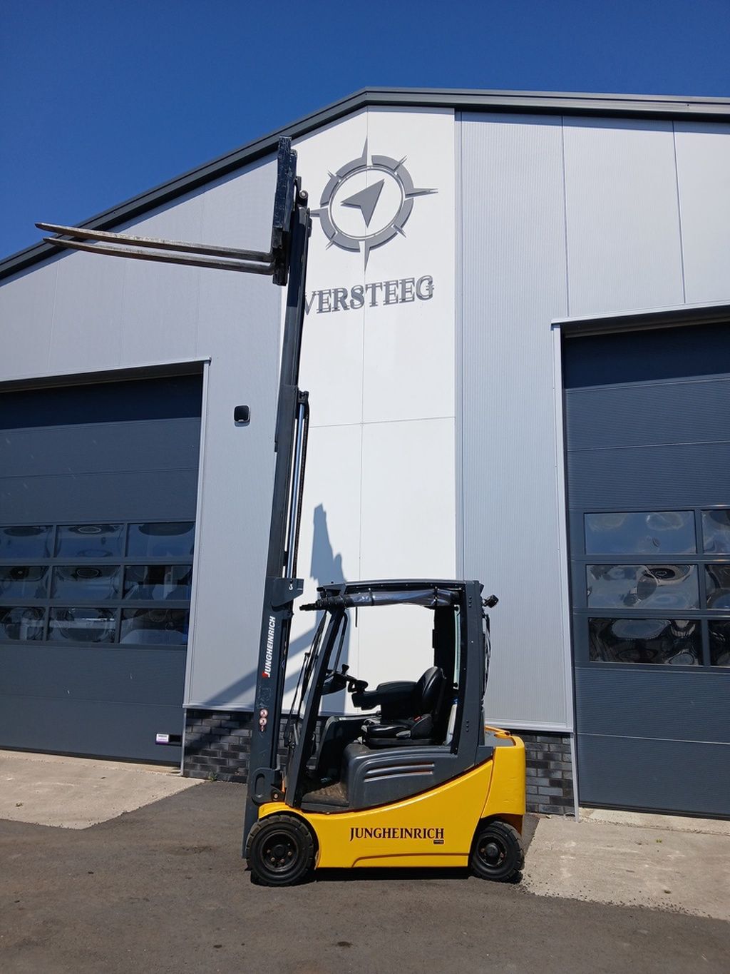 Jungheinrich EFG320