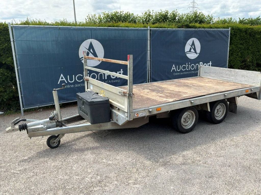Platform trailer Saris C2700 2018
