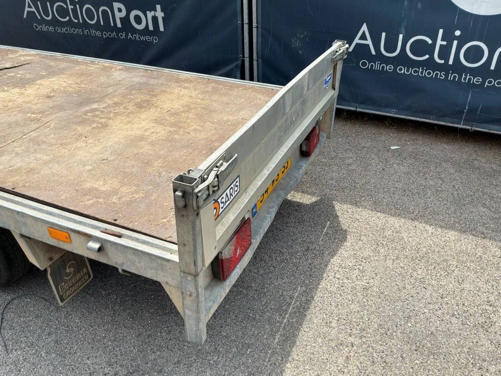 Platform trailer Saris C2700 2018