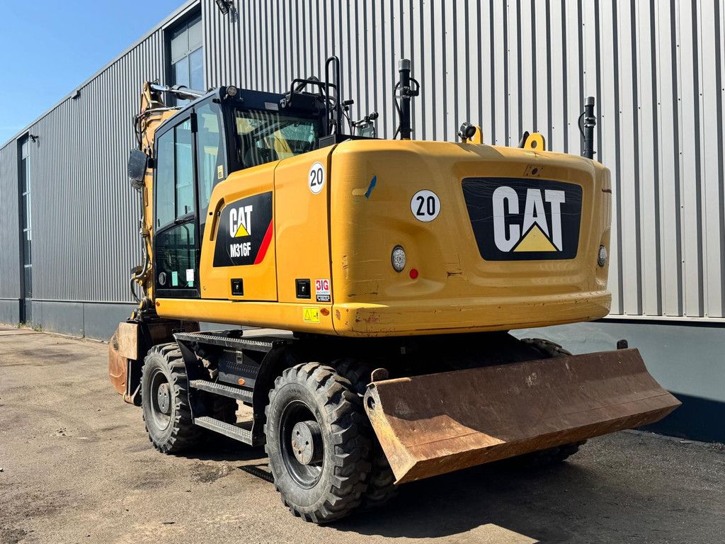 Caterpillar M316F Mobile excavator