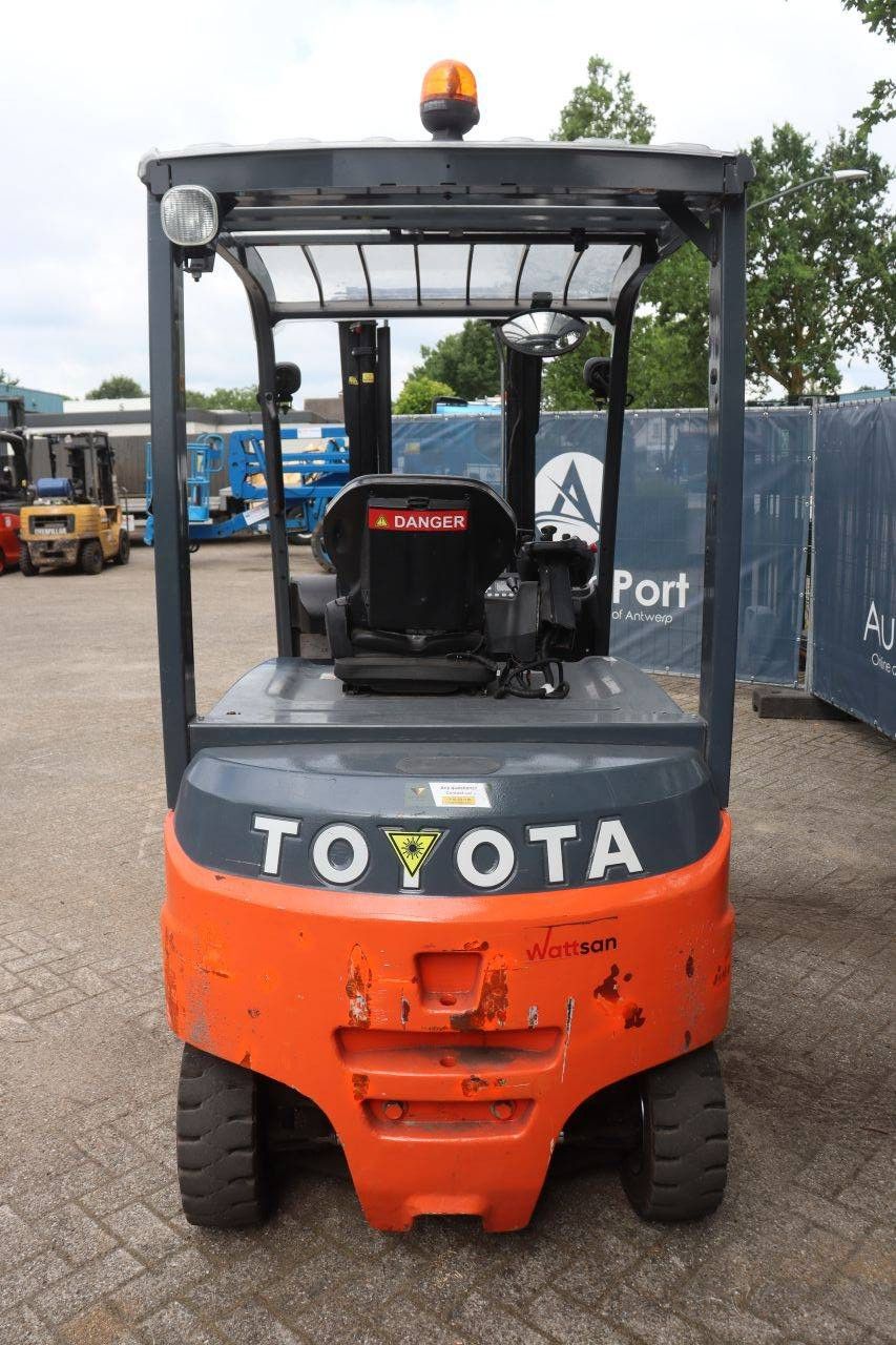 Heftruck Toyota 8FBMT30 Elektrisch 3000kg 2013