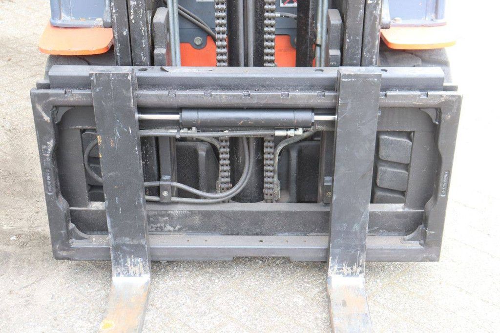 Heftruck Toyota 8FBMT30 Elektrisch 3000kg 2013