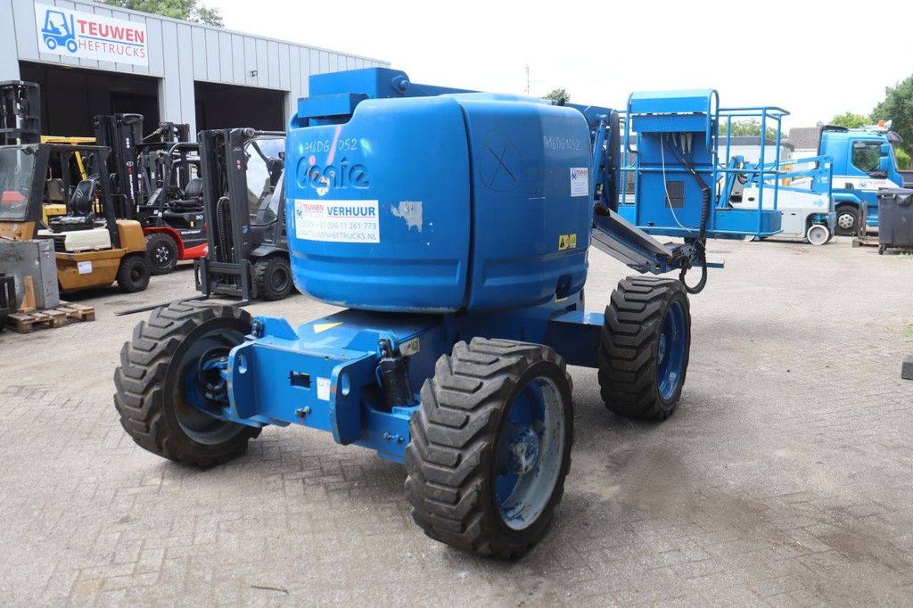 Articulating boom lift Genie Z-45/25 Diesel 227kg 15.9m 2006