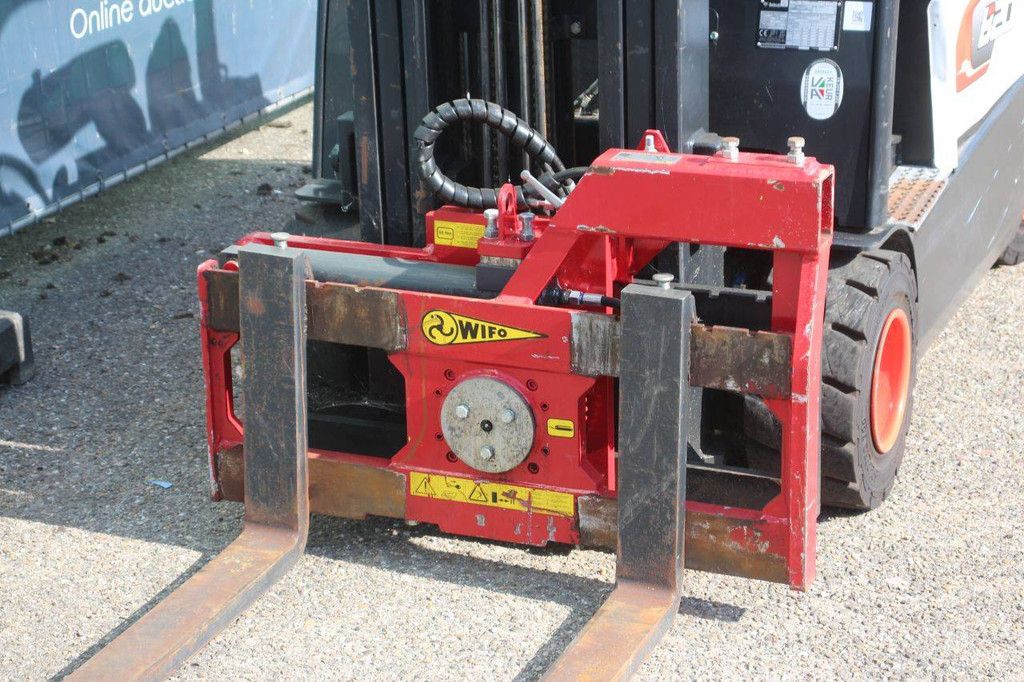 Bobcat B20X-7 Plus Electric Forklift 2000kg 4.75m 2024