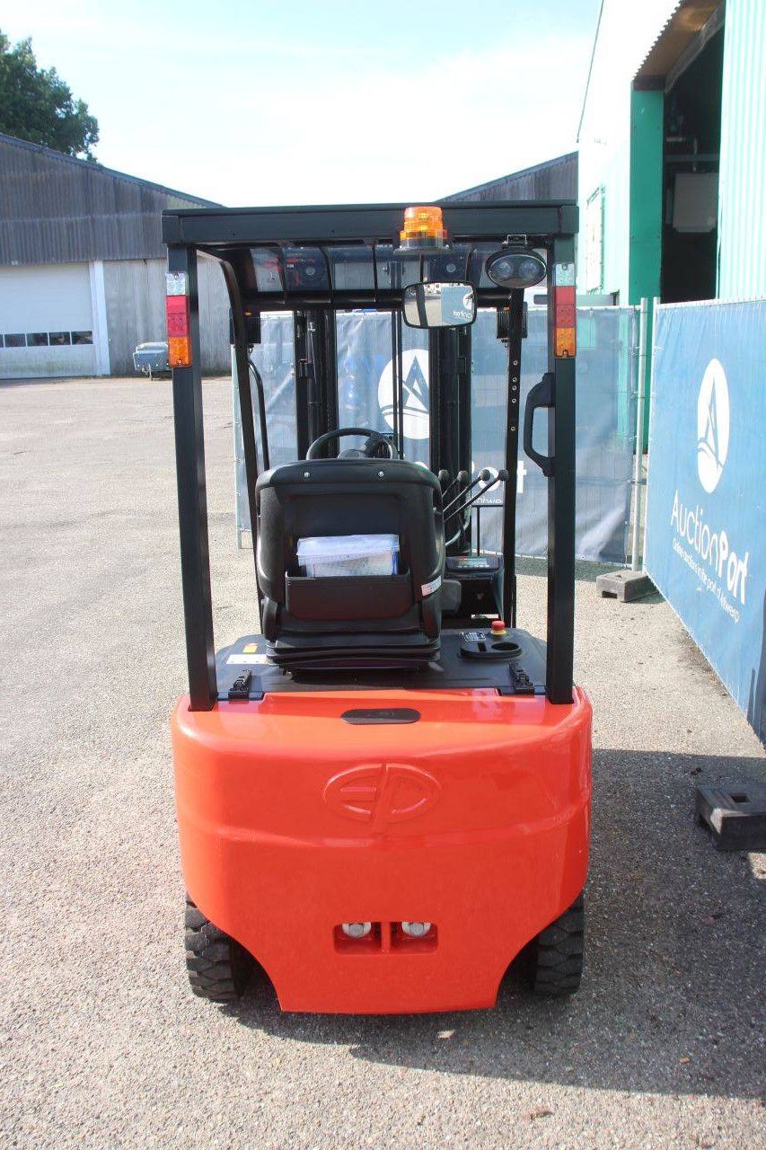 Gabelstapler EP Equipment EFL181 Elektro 1800kg 4,8m 2024