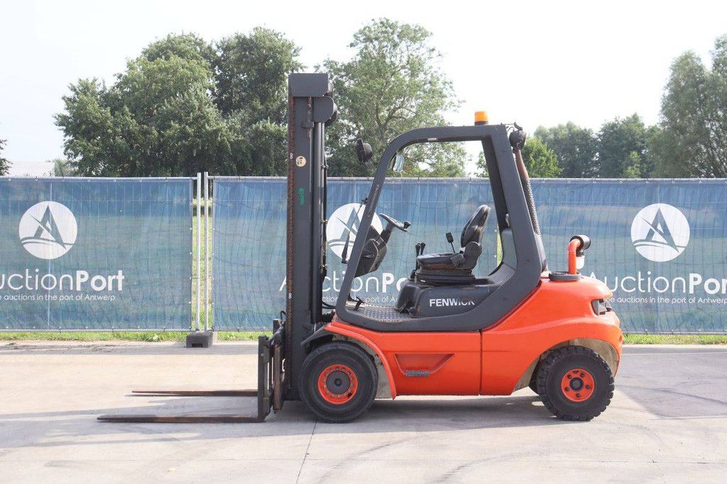 Heftruck Fenwick-Linde H30D-03 Diesel 3000kg 4.8m 2001