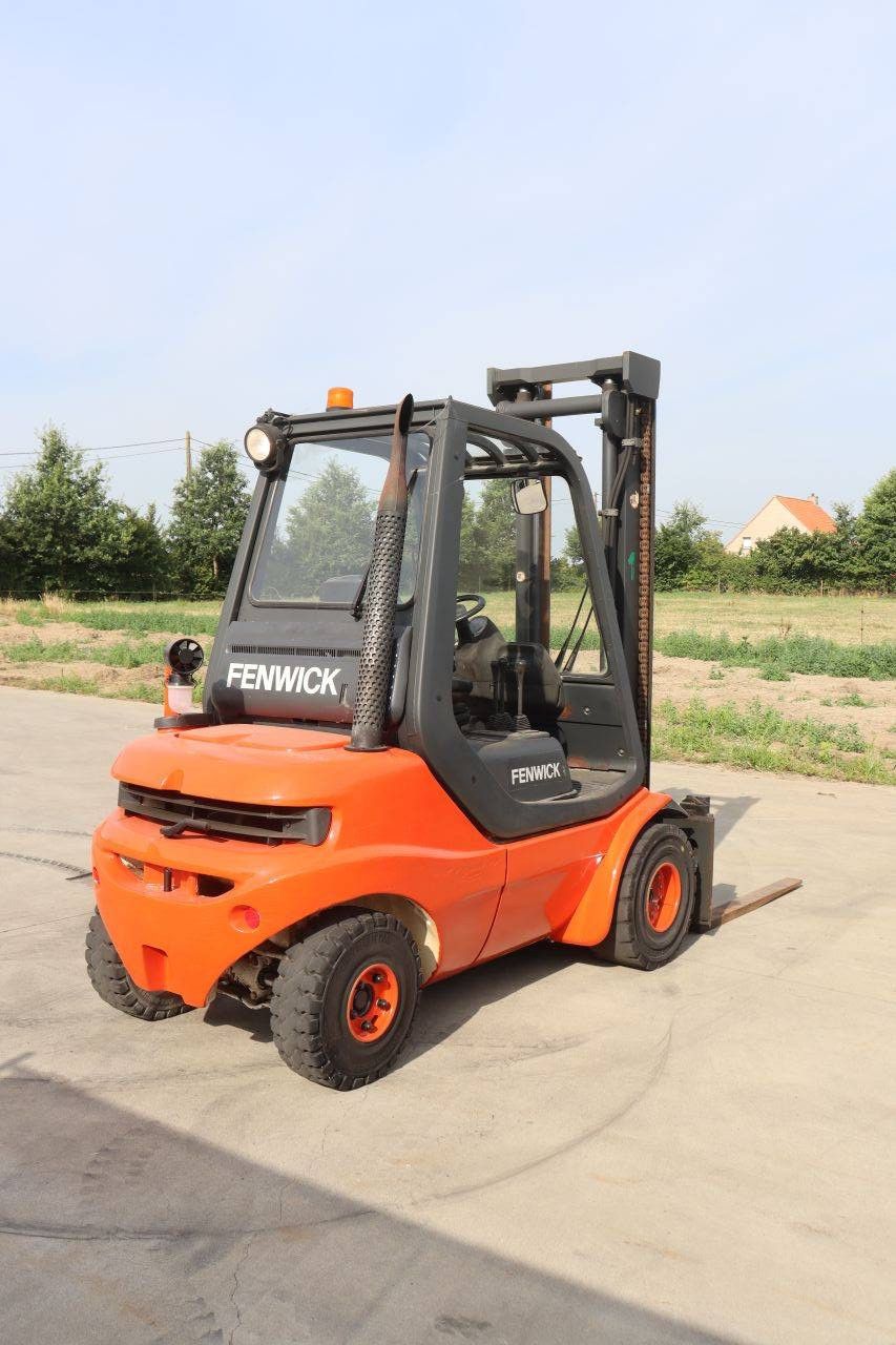 Heftruck Fenwick-Linde H30D-03 Diesel 3000kg 4.8m 2001