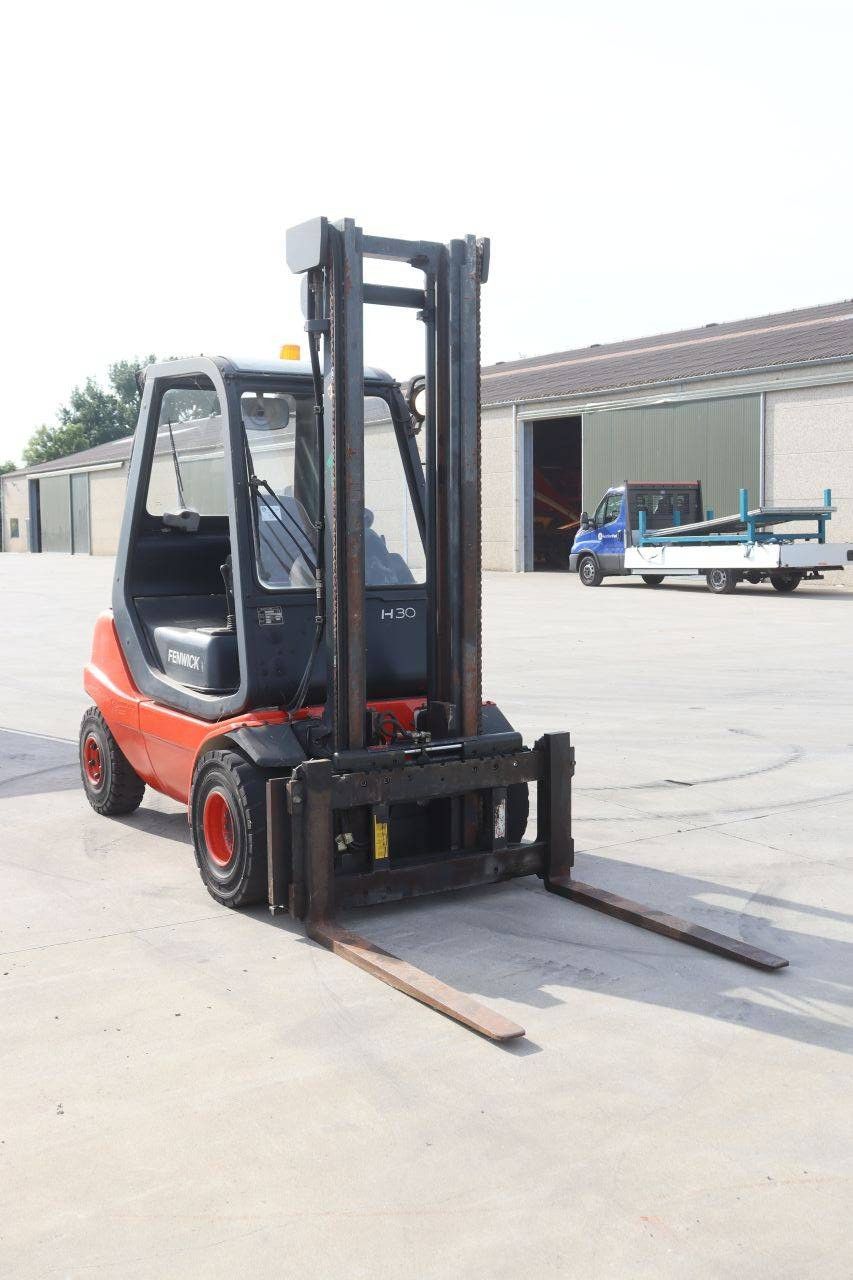 Heftruck Fenwick-Linde H30D-03 Diesel 3000kg 4.8m 2001
