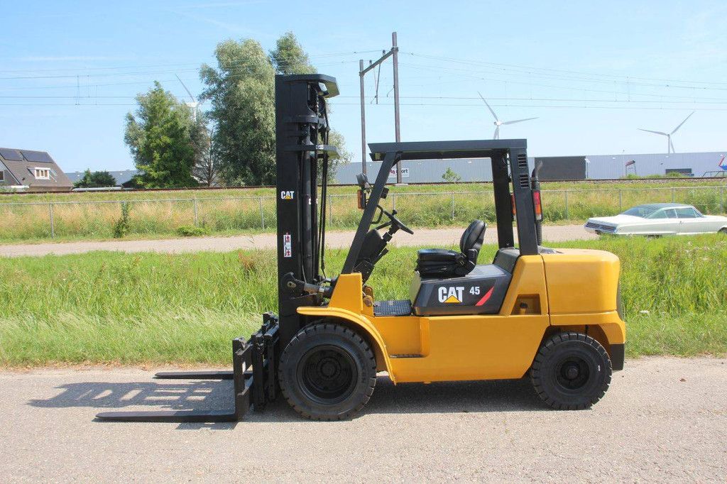 Forklift Caterpillar DP45K-2 Diesel 4500kg 6.0m 2007