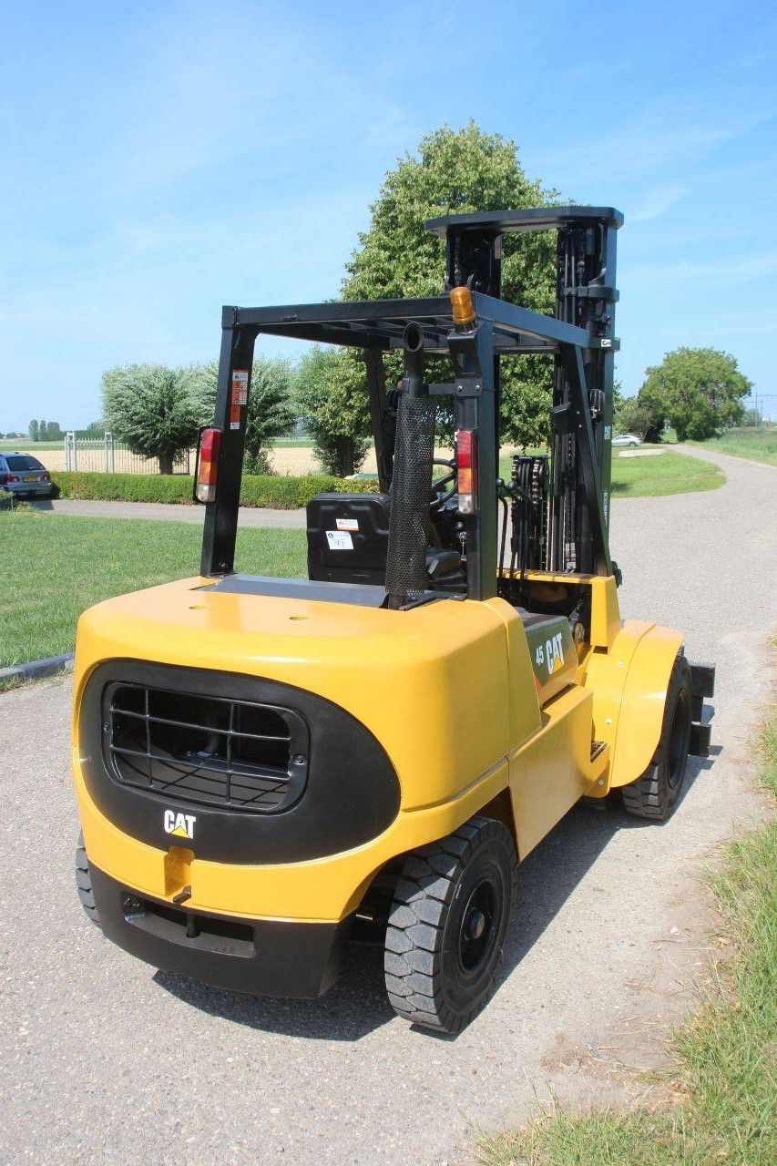 Forklift Caterpillar DP45K-2 Diesel 4500kg 6.0m 2007