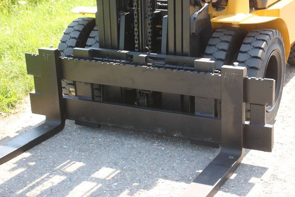 Forklift Caterpillar DP45K-2 Diesel 4500kg 6.0m 2007