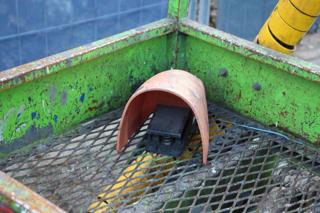 Niftylift HR12 NDE Gelenkteleskoparbeitsbühne Elektro+Diesel 12,2 m 1997