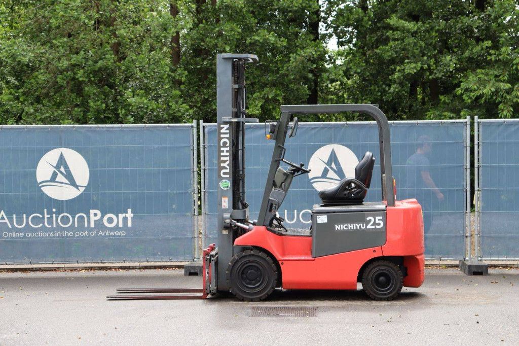 Heftruck Nichiyu FB25PN Elektrisch 6.0m