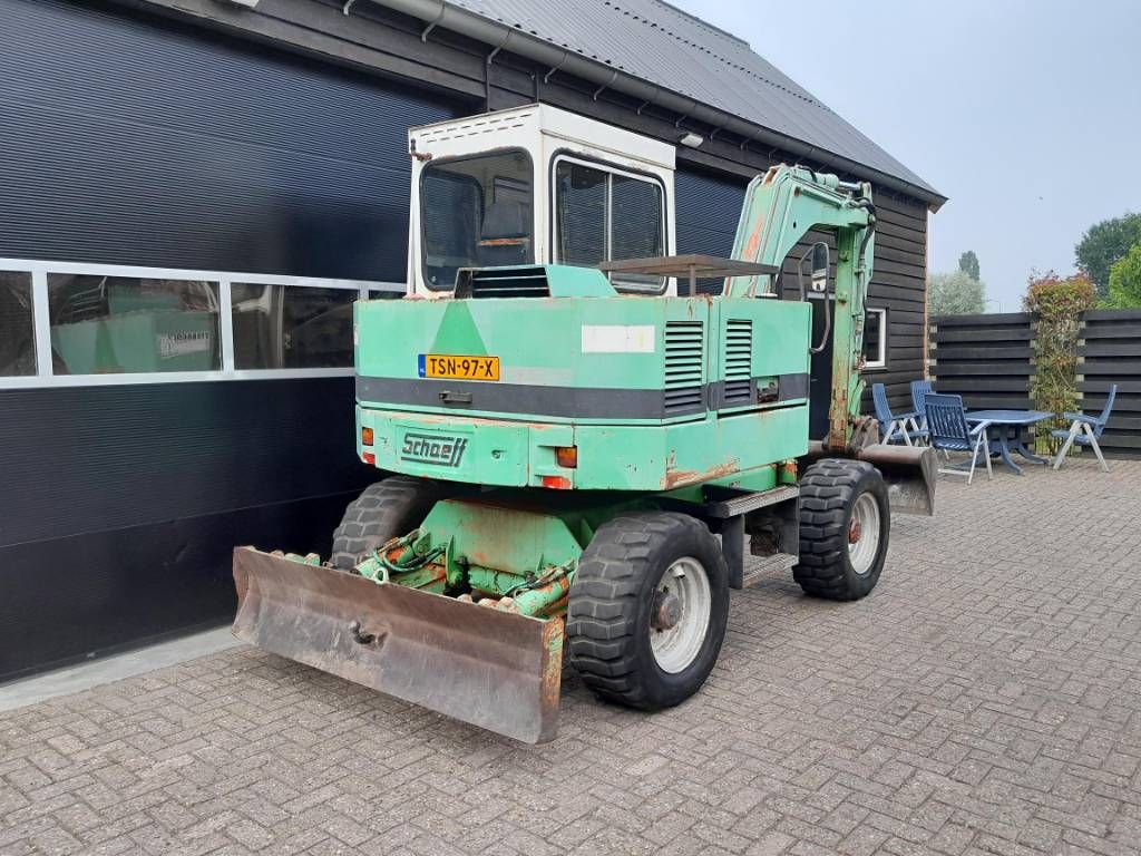 Schaeff HML 20 mobiele kraan Servo NL kenteken