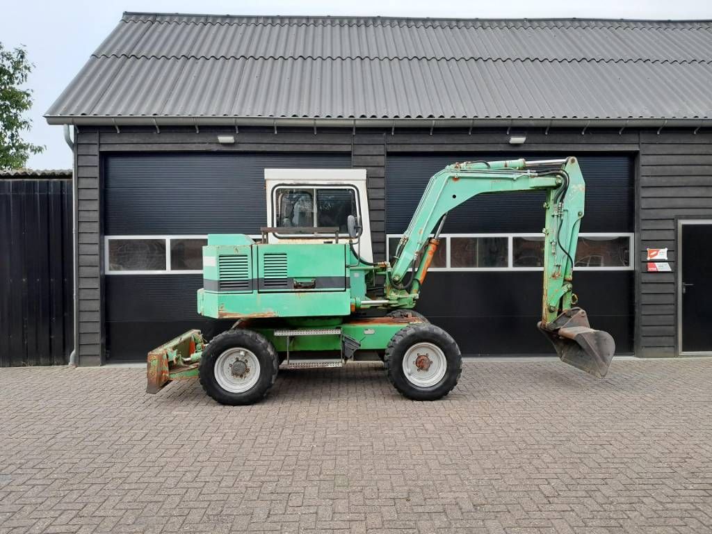 Schaeff HML 20 mobiele kraan Servo NL kenteken