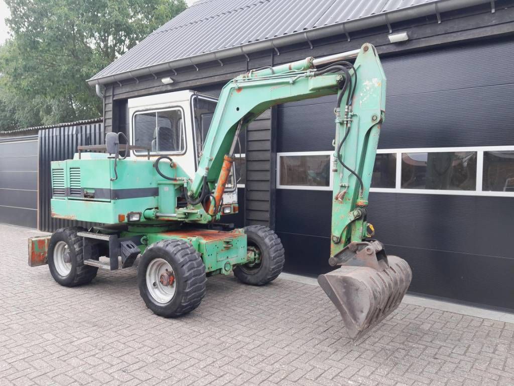 Schaeff HML 20 mobiele kraan Servo NL kenteken
