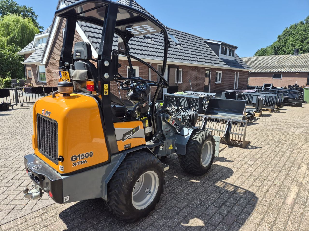 Giant G1500 Xtra shovel /bj 2024/super nette machine