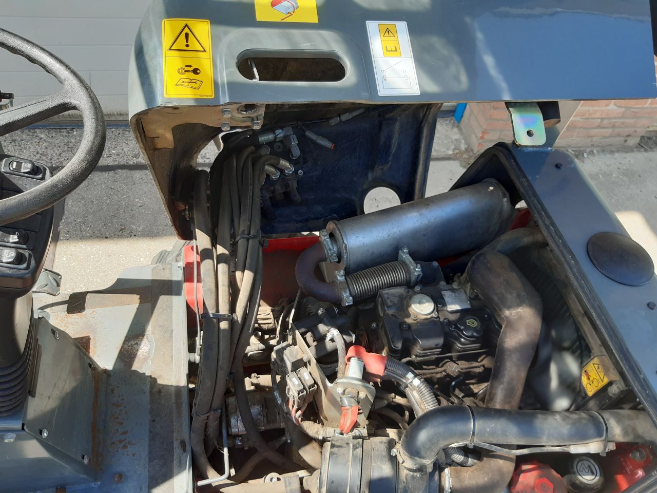Weidemann 1140 shovel