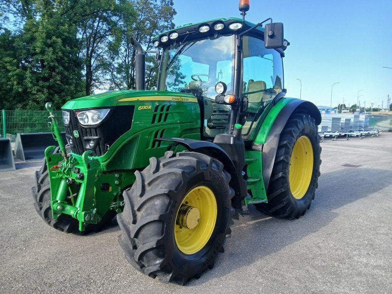 John Deere 6130R