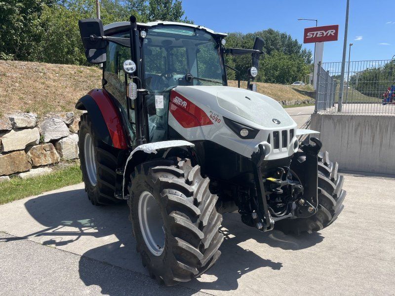 Steyr 4090 PLUS