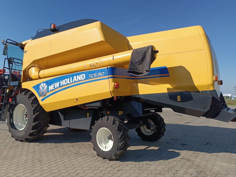 New Holland TC 5.90