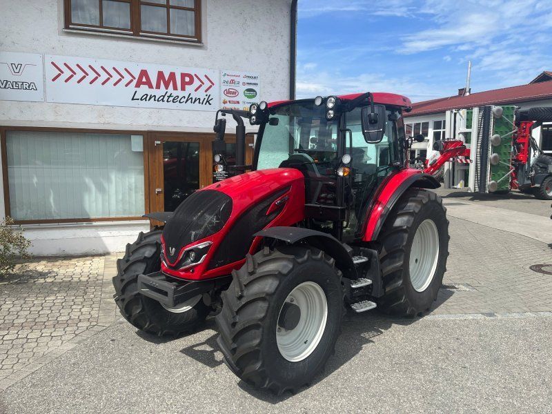 Valtra A105