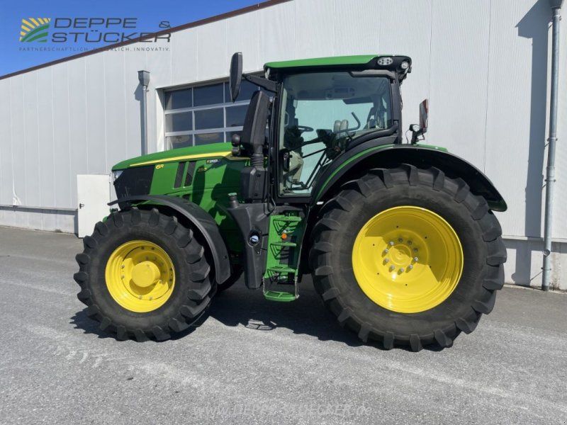 John Deere 6R 250