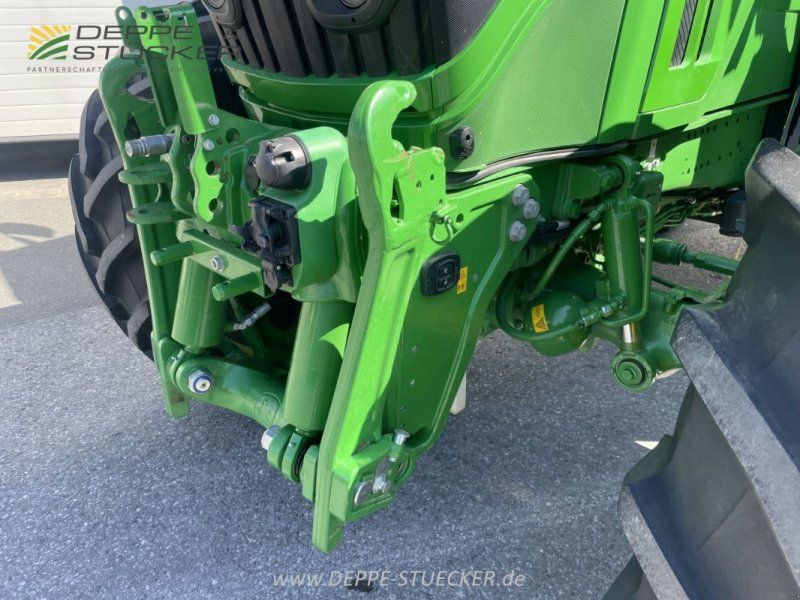 John Deere 6R 250