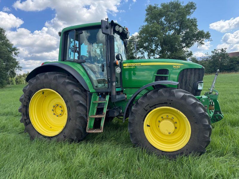 John Deere 7430 Premium