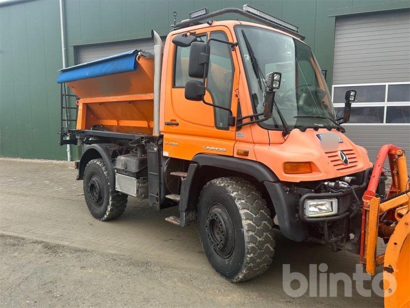 Mercedes-Benz Unimog 400