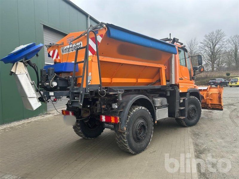Mercedes-Benz Unimog 400