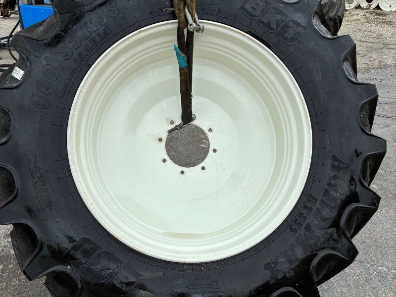BKT 460/85 R38