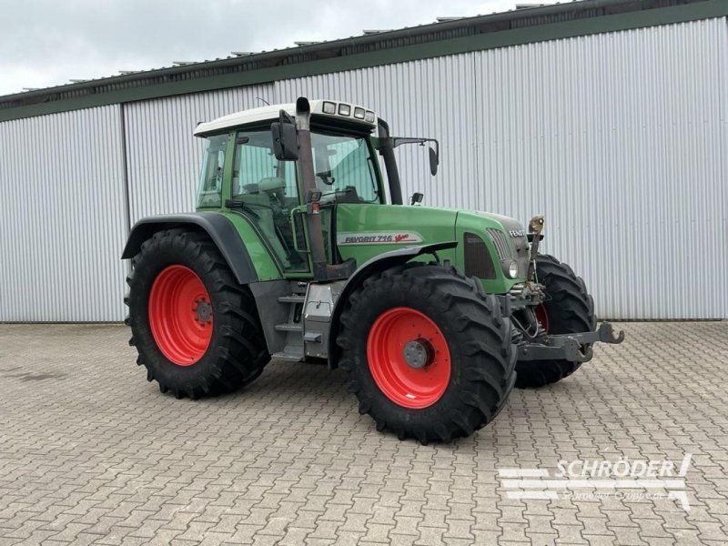 Fendt FAVORIT 716 VARIO