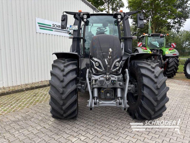Valtra Q 245