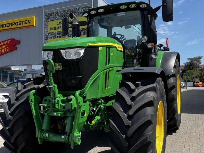 John Deere 6R 250