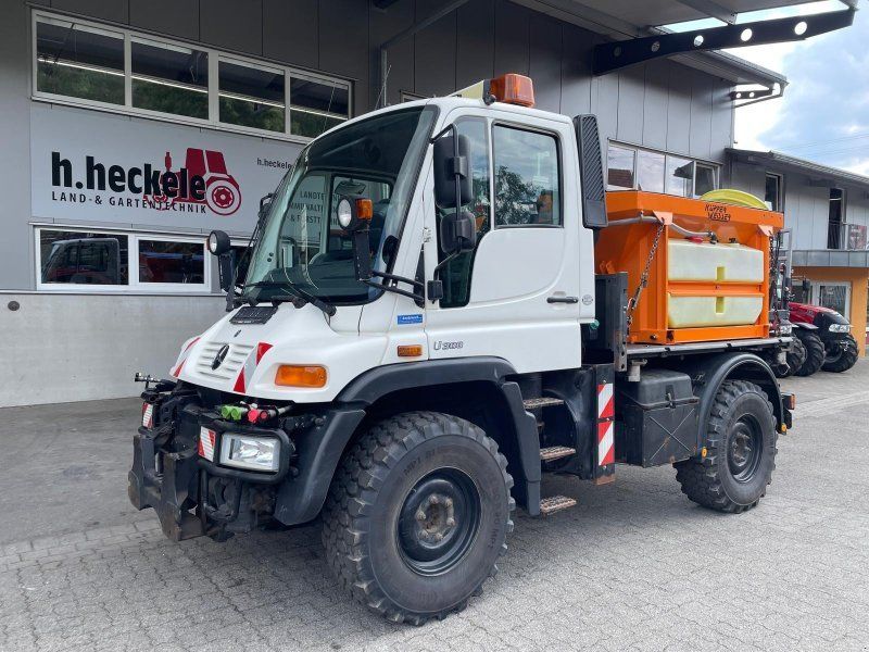 Mercedes-Benz U 300