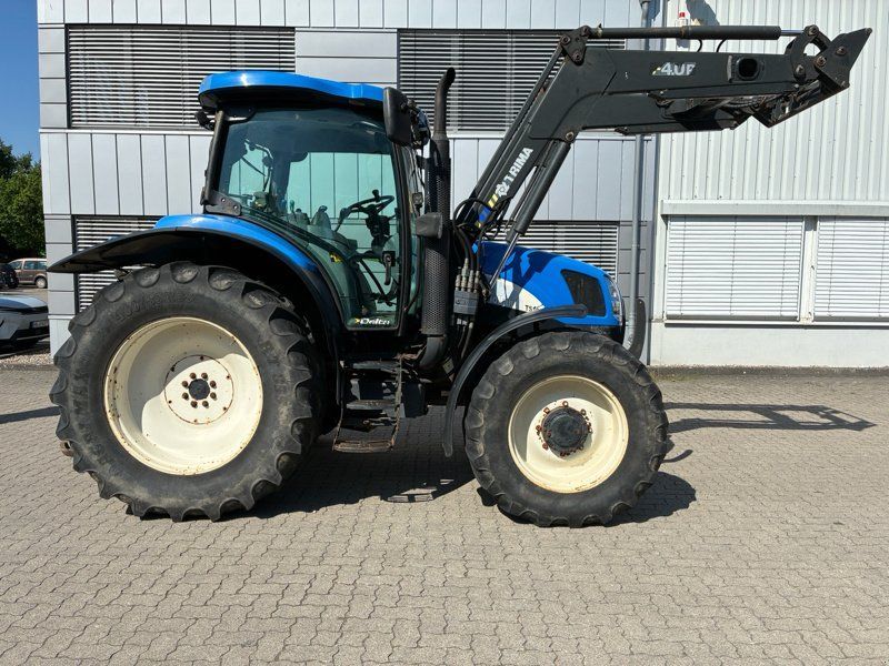 New Holland TS100A