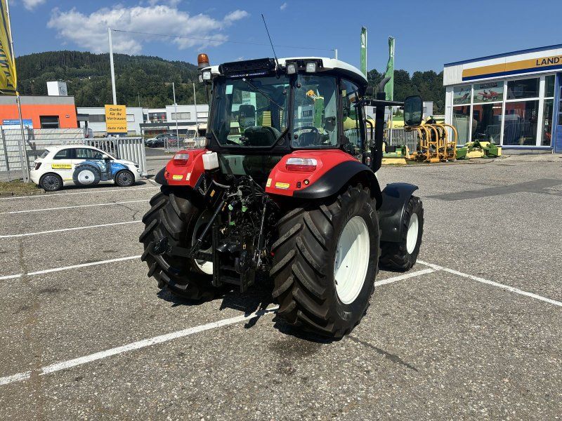 Steyr Kompakt 4085 Komfort 1