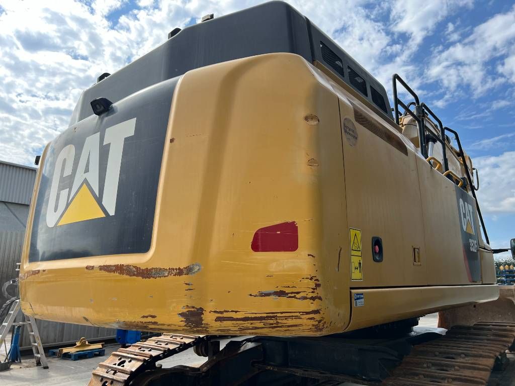 CAT 352 F