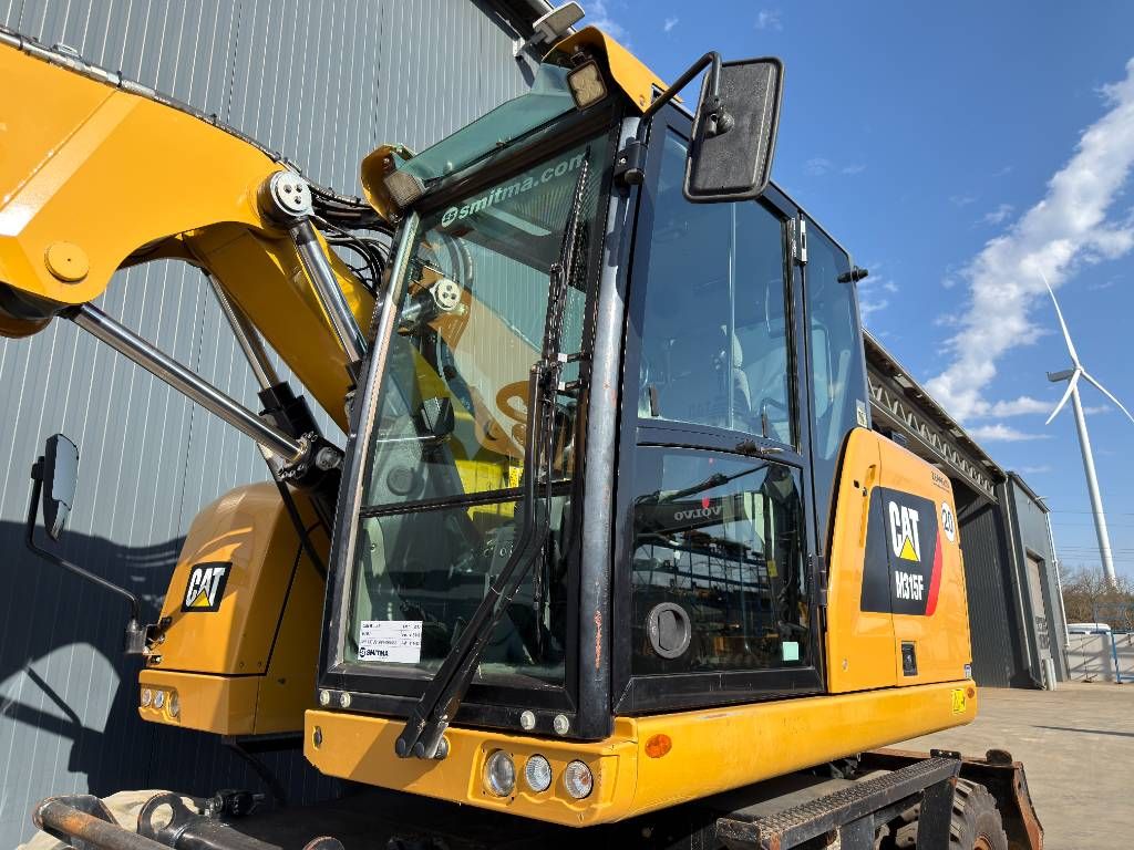 CAT M315F - With OilQuick