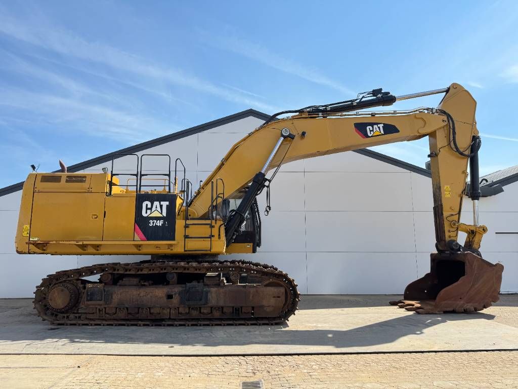 CAT 374FL - Automatic Greasing / Top Condition